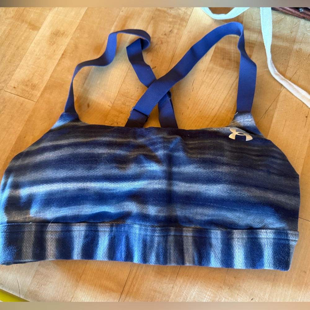 Under Armour Women's Striped Blue Sports Bra Sz SM